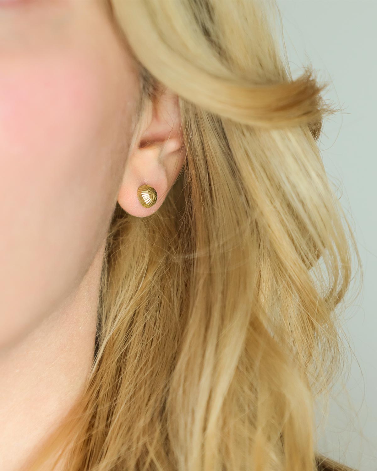 diamond cut earrings studs gold