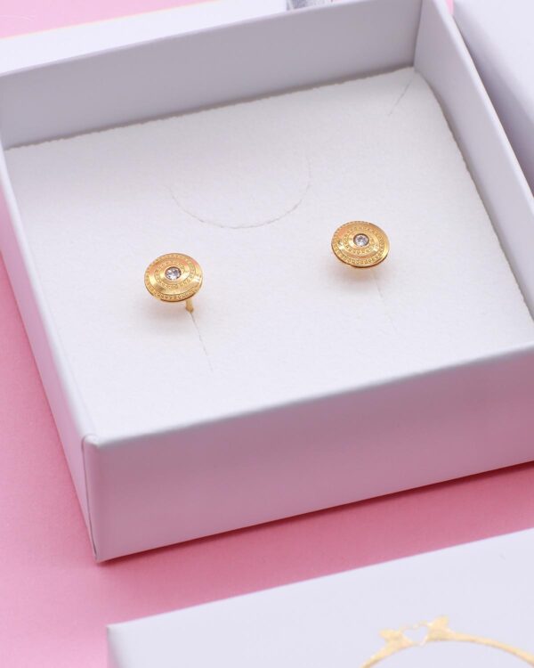 round small stud earrings gold