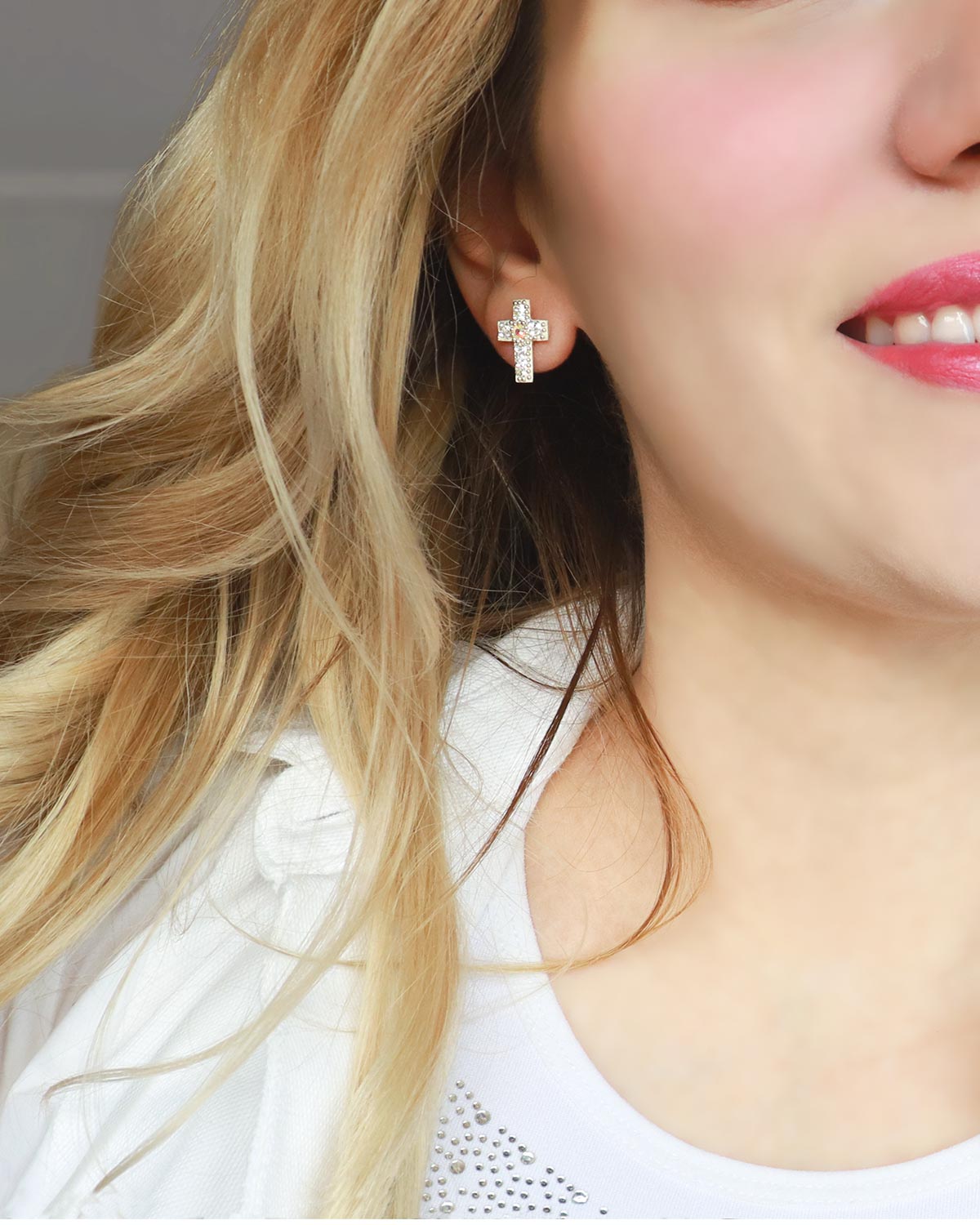 cross sparkling zirconia earrings silver