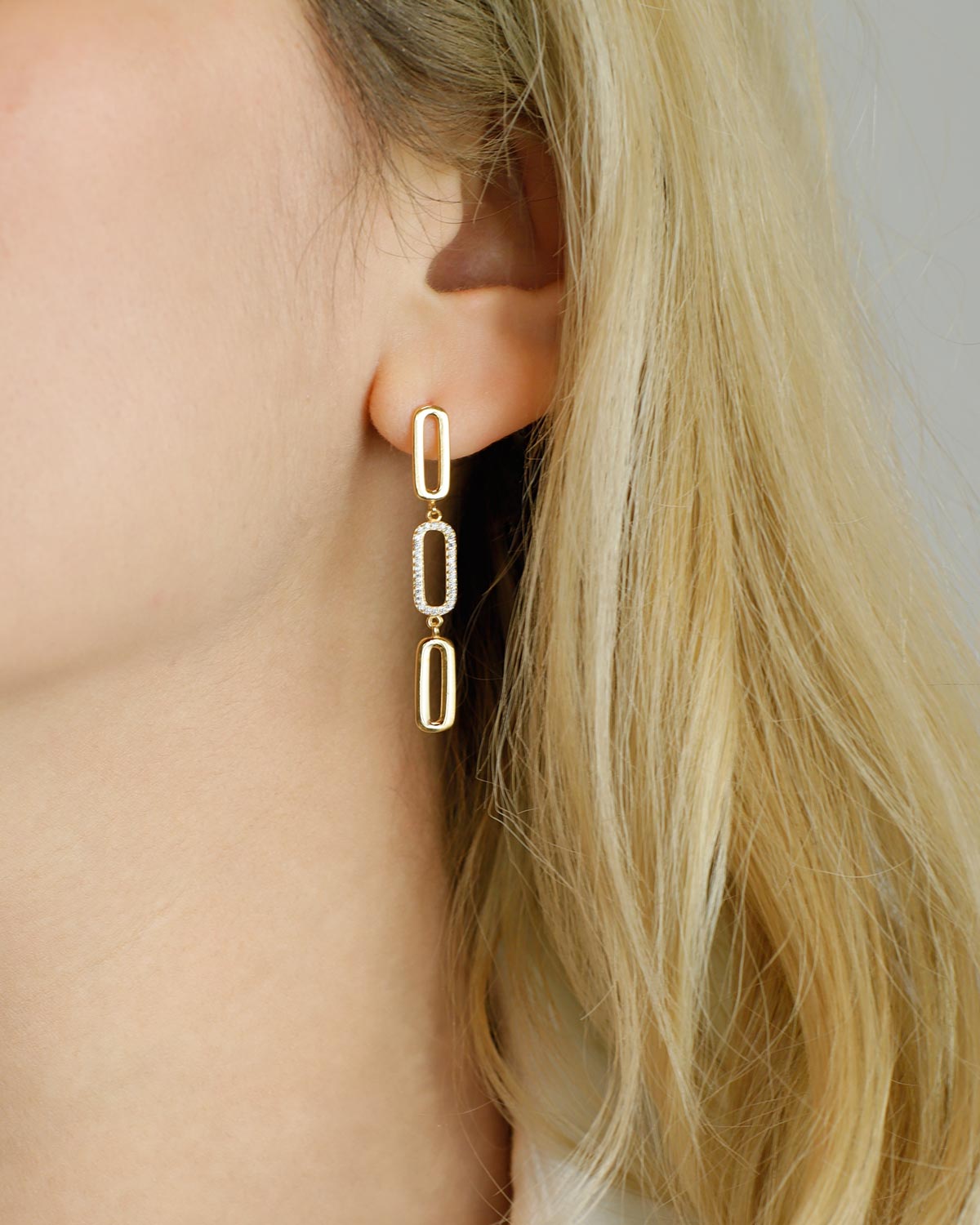 gold elegant hanging earrings diamonds